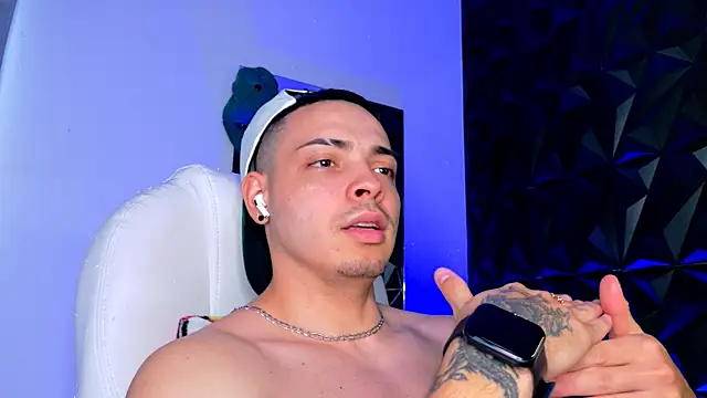 Maxwell Dupont online show from January 8, 2026, 10:56 pm