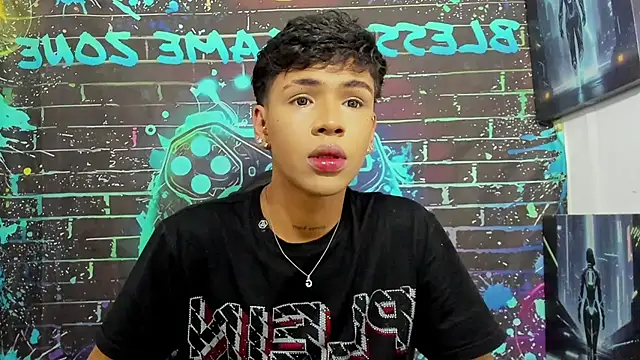 Timmy Kiing  online show from August 8, 2026, 9:50 pm