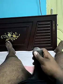 Touchmehotbitch online show from April 26, 2026, 12:30 am