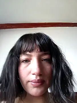 Snapshot of Luna_juicy chatting on December 1, 2025, 3:50 pm Luna juicy online show from December 1, 2025, 3:50 pm