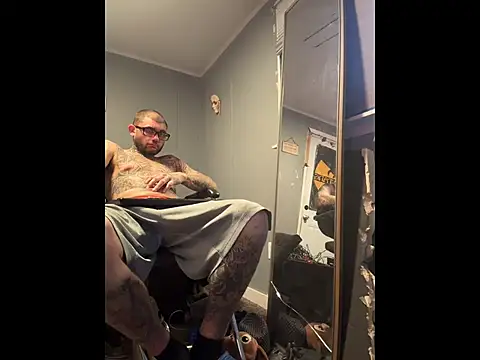 trickydickydaddy online show from April 18, 2026, 11:25 am