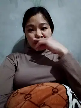 Lyla john online show from January 18, 2026, 1:42 am