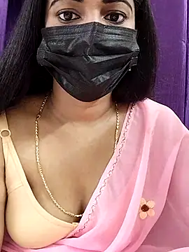 Snapshot of Honeya96 chatting on November 9, 2025, 1:53 pm Honeya96 online show from November 9, 2025, 1:53 pm