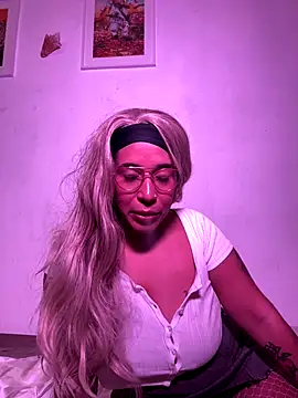 CaneliitaBlaze online show from November 10, 2025, 9:58 pm