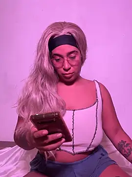 CaneliitaBlaze online show from November 11, 2025, 11:21 am