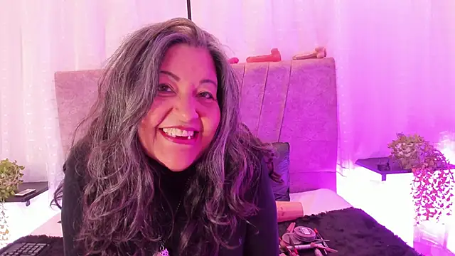 Snapshot of Victoriaa_Anderson chatting on April 22, 2026, 2:07 pm Victoriaa Anderson online show from April 22, 2026, 2:07 pm