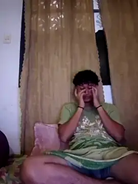 Snapshot of Alex_boy20 chatting on November 11, 2025, 1:38 am Alex boy20 online show from November 11, 2025, 1:38 am