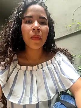 ashlyviper777 online show from November 28, 2025, 6:10 pm