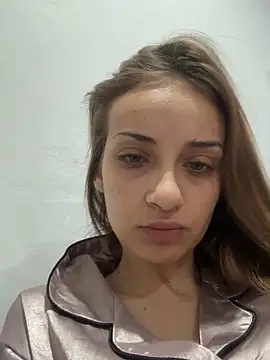 Chloe-Rae online show from November 21, 2025, 12:48 pm