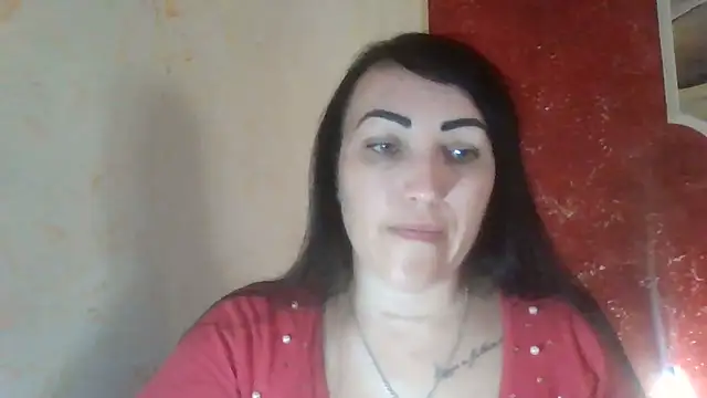 ArianaXFresh online show from November 12, 2025, 8:15 am