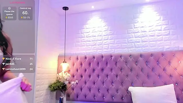 Snapshot of miel_18 chatting on February 3, 2026, 6:51 am miel 18 online show from February 3, 2026, 6:51 am