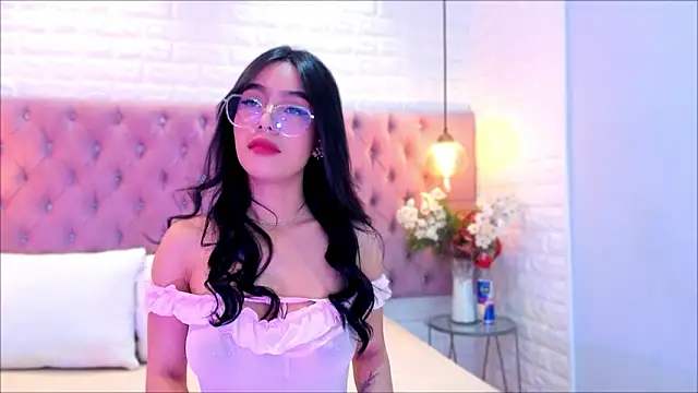 Snapshot of miel_18 chatting on February 28, 2026, 3:29 am miel 18 online show from February 28, 2026, 3:29 am