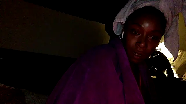 Snapshot of 0shunsquirts chatting on April 3, 2026, 7:06 am 0shunsquirts online show from April 3, 2026, 7:06 am