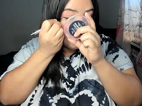 candybigboobsbbw online show from November 15, 2025, 7:43 pm