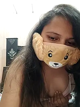 Kamna Hotty online show from November 24, 2025, 5:34 pm