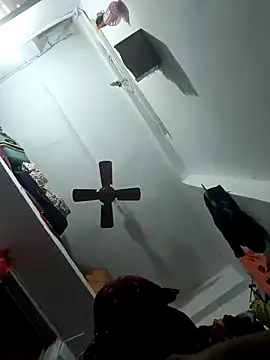 Snapshot of saniya24824 chatting on April 6, 2026, 5:14 pm saniya24824 online show from April 6, 2026, 5:14 pm