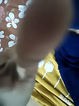 Snapshot of saniya24824 chatting on April 11, 2026, 5:39 pm saniya24824 online show from April 11, 2026, 5:39 pm