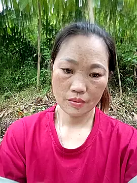 blonde blg online show from November 12, 2025, 2:23 am