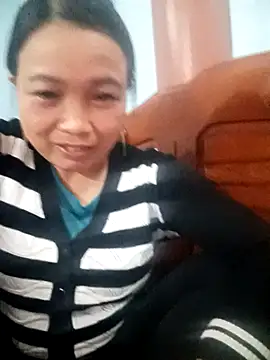 Snapshot of Yanmay_00 chatting on November 9, 2025, 1:20 pm Yanmay 00 online show from November 9, 2025, 1:20 pm