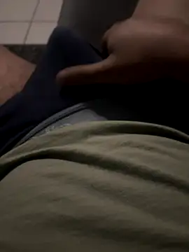 Chiludove online show from December 15, 2025, 12:04 am