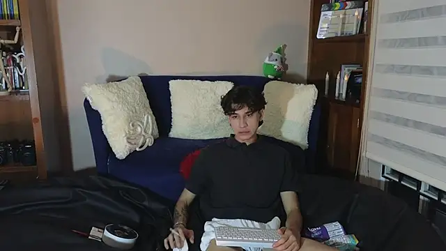 Derekswan online show from December 21, 2025, 12:07 am