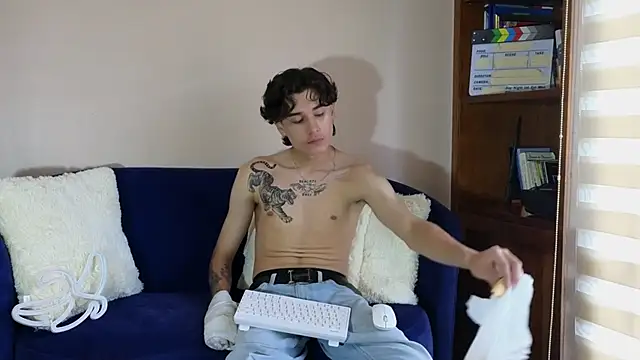 Derekswan online show from January 15, 2026, 9:29 pm