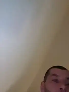 Snapshot of Kinkycouple142 chatting on November 14, 2025, 10:40 pm Kinkycouple142 online show from November 14, 2025, 10:40 pm