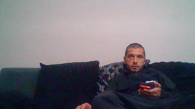 Kinkycouple142 online show from May 29, 2026, 6:39 pm