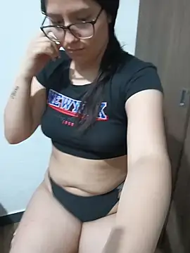 Little-Sammy online show from December 1, 2025, 11:10 pm