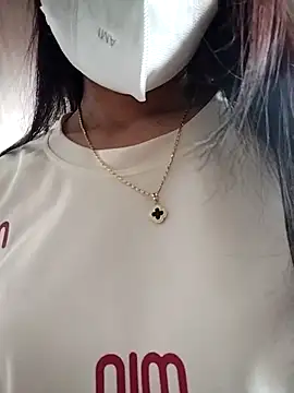   Anna    online show from December 1, 2025, 6:07 am