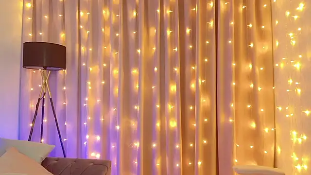 Snapshot of ur_shy_bambi chatting on January 17, 2026, 1:10 am ur shy bambi online show from January 17, 2026, 1:10 am