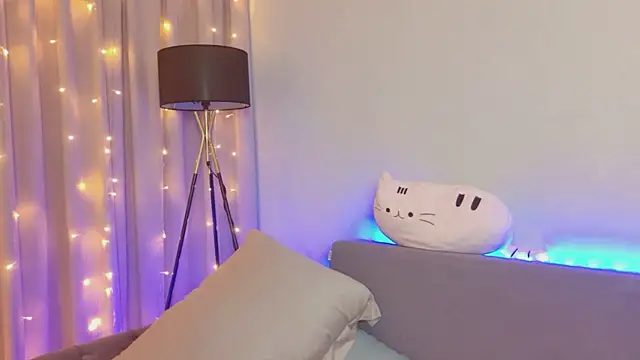 Snapshot of ur_shy_bambi chatting on March 3, 2026, 1:12 am ur shy bambi online show from March 3, 2026, 1:12 am