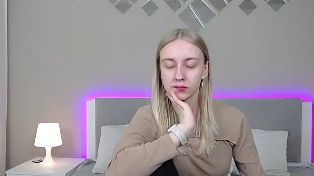 RachaelCute online show from March 4, 2026, 11:38 am