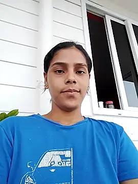 Sofia-luna1 online show from November 16, 2025, 9:20 pm