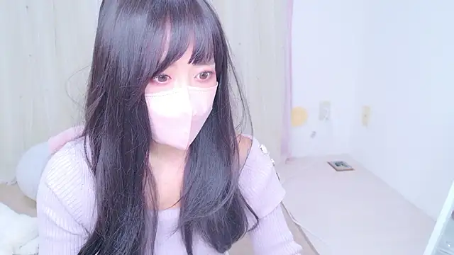 KAZUNAxo online show from November 11, 2025, 2:11 am