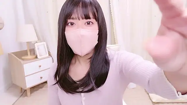 KAZUNAxo online show from November 13, 2025, 2:10 am