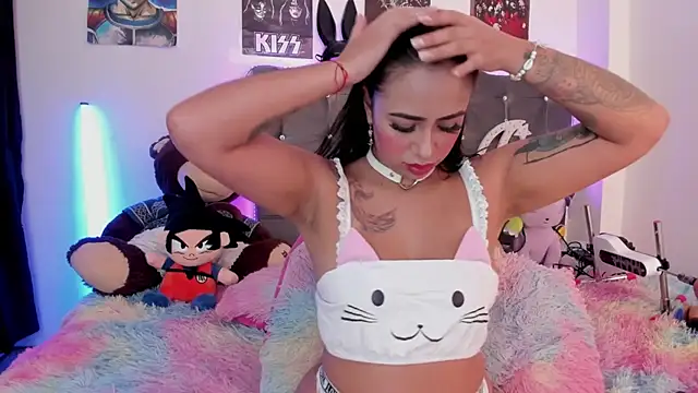 Snapshot of lunabritton1 chatting on December 19, 2025, 4:19 am lunabritton1 online show from December 19, 2025, 4:19 am