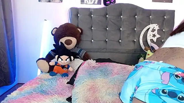 Snapshot of lunabritton1 chatting on February 26, 2026, 4:11 am lunabritton1 online show from February 26, 2026, 4:11 am