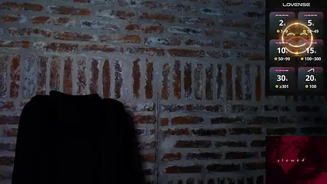 Snapshot of CaramelToy chatting on January 10, 2026, 4:53 pm CaramelToy online show from January 10, 2026, 4:53 pm