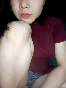 thuy-kieu online show from March 23, 2026, 2:32 pm