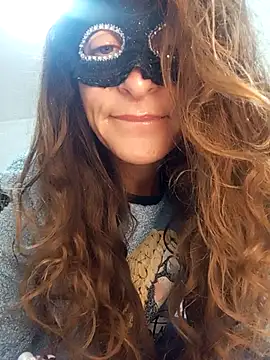 Snapshot of Giorgia13 chatting on November 22, 2025, 5:23 pm Giorgia13 online show from November 22, 2025, 5:23 pm