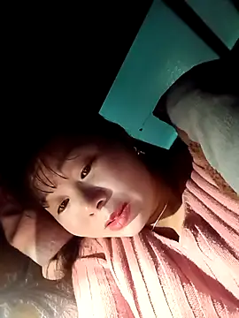 vangkt-cute online show from January 13, 2026, 5:02 am