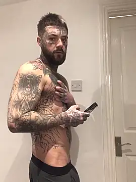 Snapshot of magicmichaell chatting on November 26, 2025, 7:31 am magicmichaell online show from November 26, 2025, 7:31 am