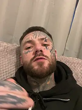 Snapshot of magicmichaell chatting on February 13, 2026, 8:10 am magicmichaell online show from February 13, 2026, 8:10 am