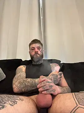 magicmichaell online show from May 27, 2026, 8:44 am