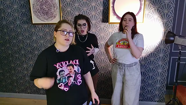 Snapshot of Admincore chatting on November 30, 2025, 6:23 pm Admincore online show from November 30, 2025, 6:23 pm