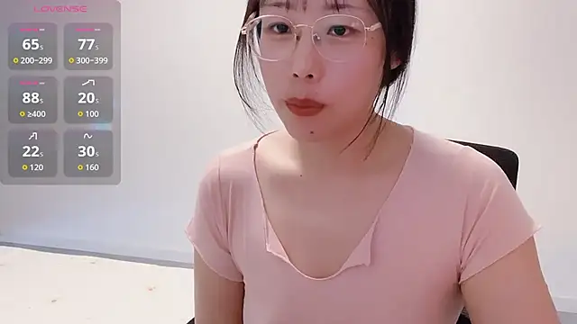 suisui322 online show from November 28, 2025, 6:16 am