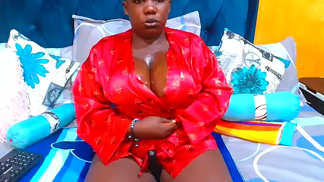 DarkCherryx online show from April 3, 2026, 8:12 am