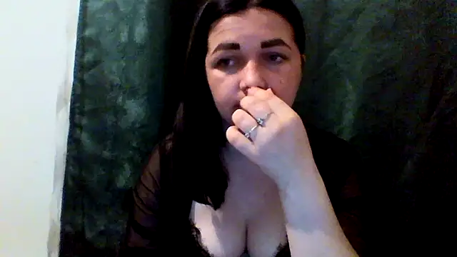 Vitalina282128 online show from July 2, 2026, 6:47 pm