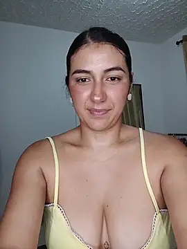 ViolettaWalton1 online show from December 23, 2025, 3:37 am